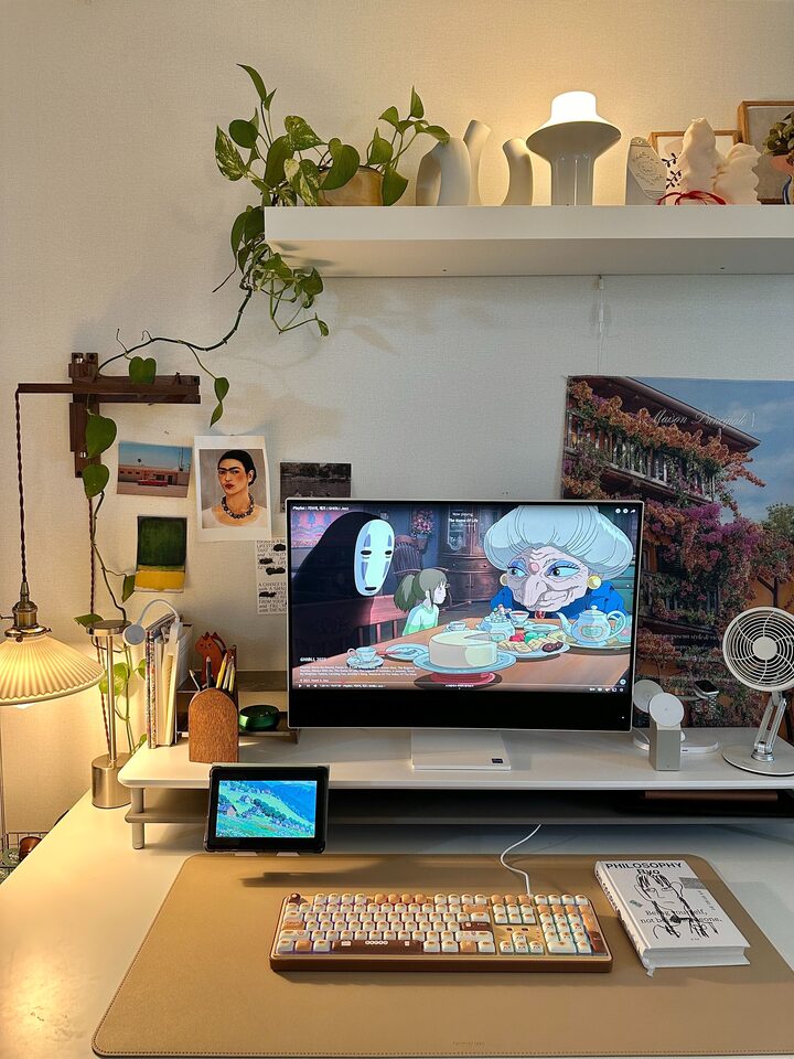 short form carousel card thumbnail