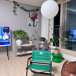 #살림살이 #콘수프기록 @3
스타벅스 와이드 폴딩체어를 일주일전에 성공하고
오늘에서야 픽업해왔구용^^ㅋㅋ
아침마다...도전 3일만에...성공을 ㅎㅎㅎㅎㅎㅎ
그래도 튼튼하니 귀엽구용^^