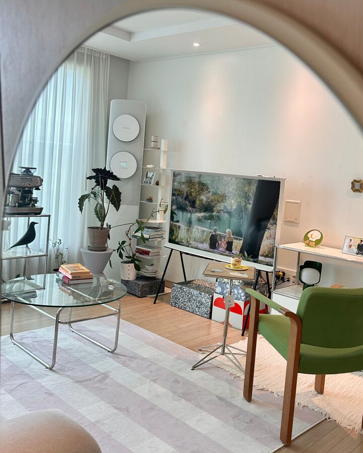 short form carousel card thumbnail