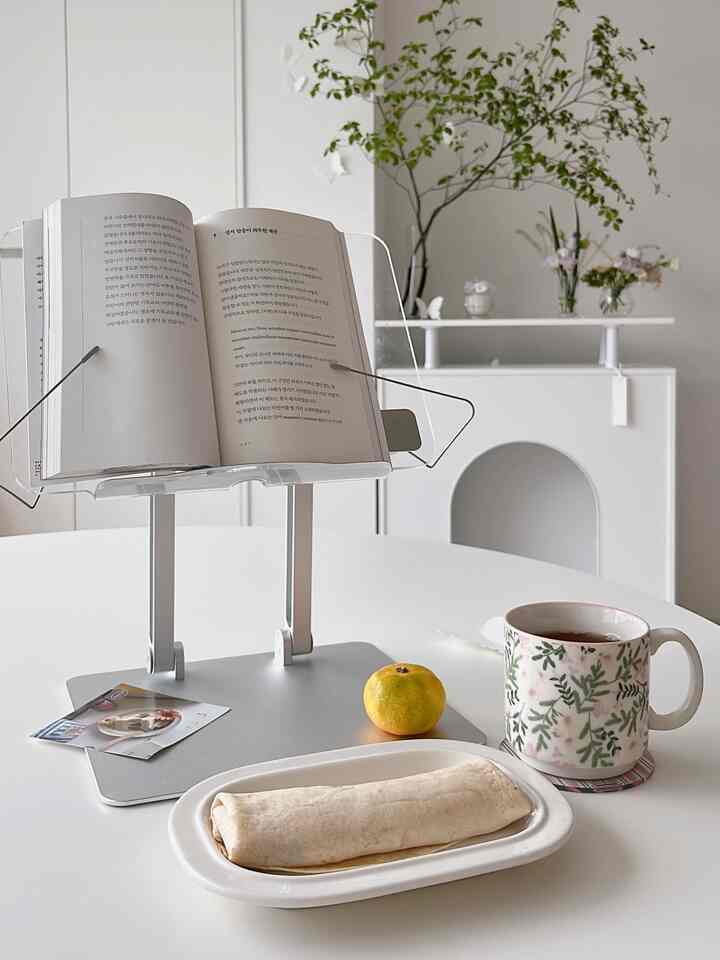 #오홈스토랑 #콘수프기록

万事面倒な日に簡単な朝食をお勧めします！ 
カリー人気ランキングに常にある冷凍ブリトーですよ🌯
味も多様で、あまりにもヘビーではないので、ただコーヒーを一杯しながら簡単に食べるのが好きです。  #소통 #맞팔 #선팔
