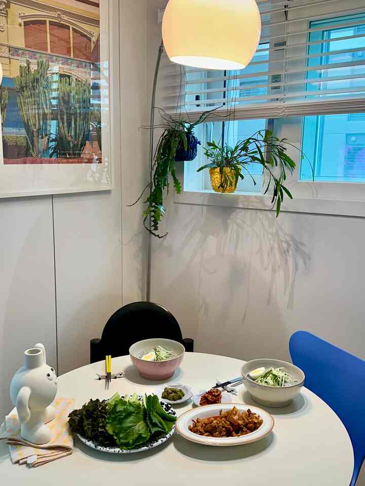 ＃オーホームストア＃コンスープ記録＃コンスープ
夏になると #大豆麺
私は塩漬けが好きです>>_<<
肉の炒め物と一緒にいるので、完全に韓国料理があります👍🏻

＃オンザテーブル