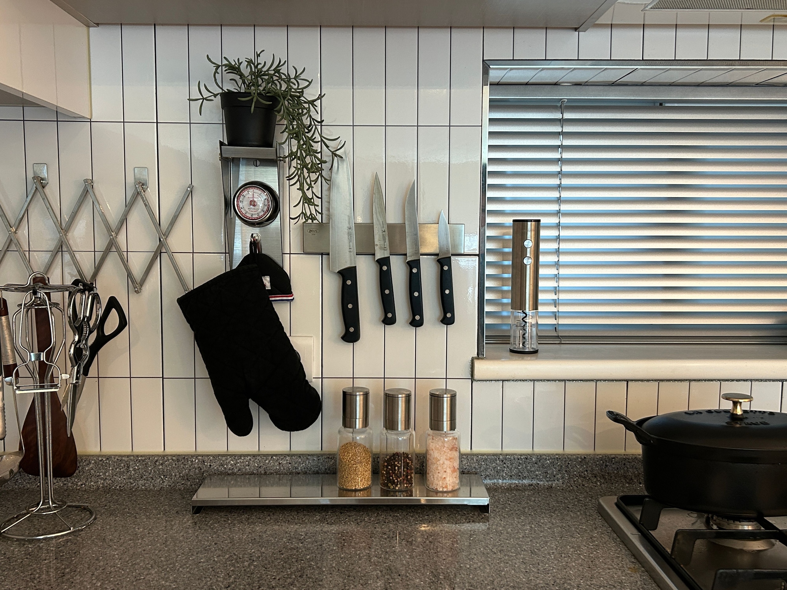 Adjustable Stainless Steel Kitchen Side Shelf user photo