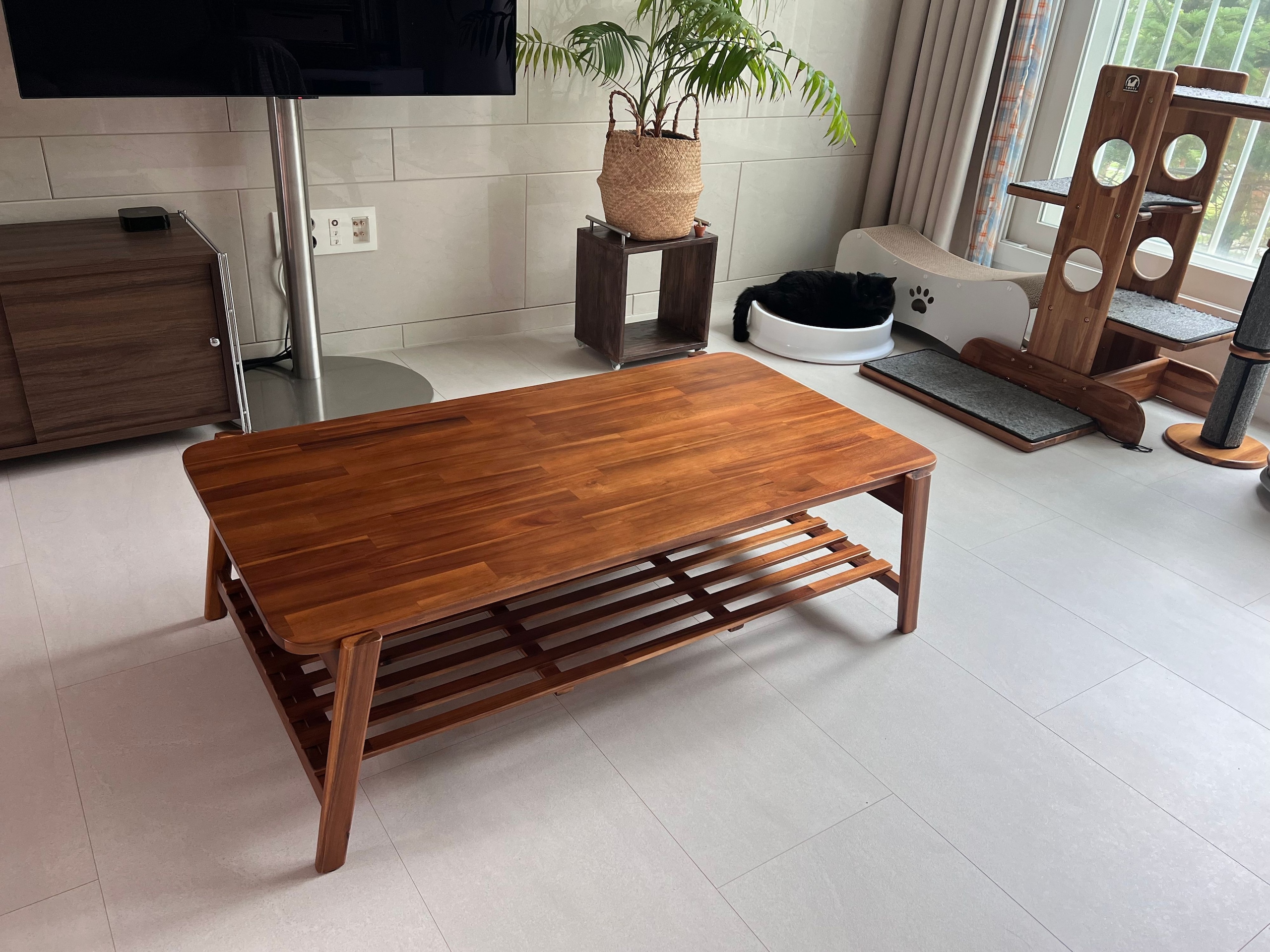 Solid Wood Foldable Low Coffee Table user photo