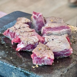 #나가놀아요 #민생쿠폰 으로 먹은 꼬기🐂🥩🩷
단골집들은 다 민생쿠폰사용이 불가라
동네에서 소고기집 찾아 먹었어요
약국 병원도 되고 넘나 좋아요😍
#콘수프기록 #오늘의우리집 #오홈스토랑 #내돈내산 
#맛집탐방 #맛있는순간포착 #집에서제일바빠 #살림살이 #데이트 #소고기 #핑크작가