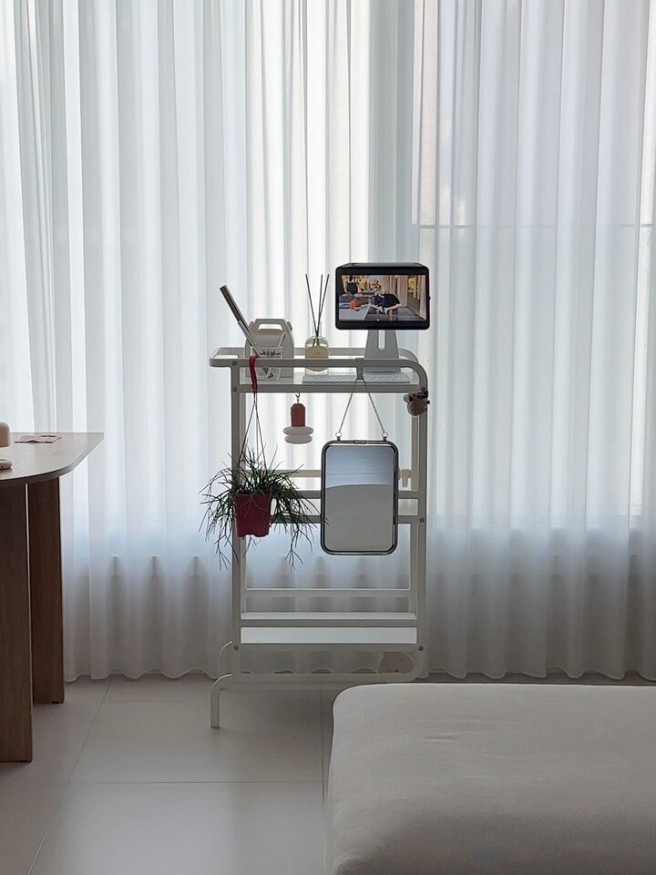 short form carousel card thumbnail