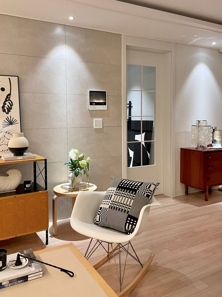 short form carousel card thumbnail