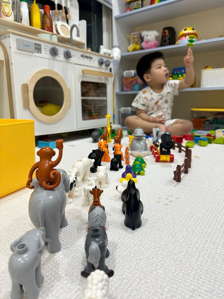 short form carousel card thumbnail