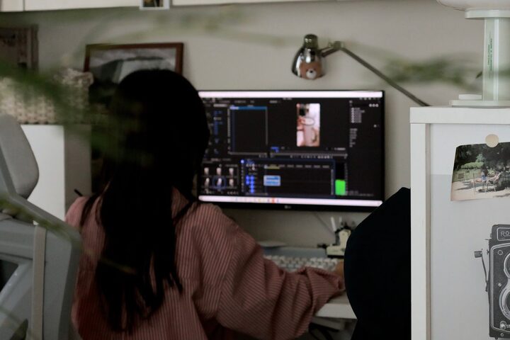 short form carousel card thumbnail