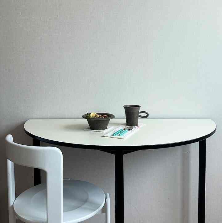 Menikmati Brunch di Rumah di Meja Donasi •̀.̫•́🤎

#IraeneHomeCafe #홈카페존 #홈카페인테리어
#HomeCafeStyling #홈스타그램 #집꾸미기
#SmallRoomDecoration #집인테리어 #모던인테리어 
#CornSoup #콘수프키록 #홈스타일링
#HomeBrunch #온더테이블 #홈카페투어 
#HomeCafeJournalist #집에서제일바빠 #오늘의우리집
