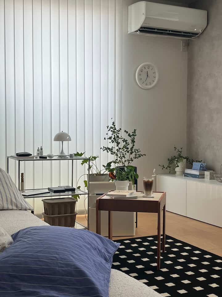 new in💋ˎˊ˗‬
o'gre 『cube bread side table』🤍🖤

#cubebreadsidetable #サイドテーブル #ogre #vamir #韓国インテリア