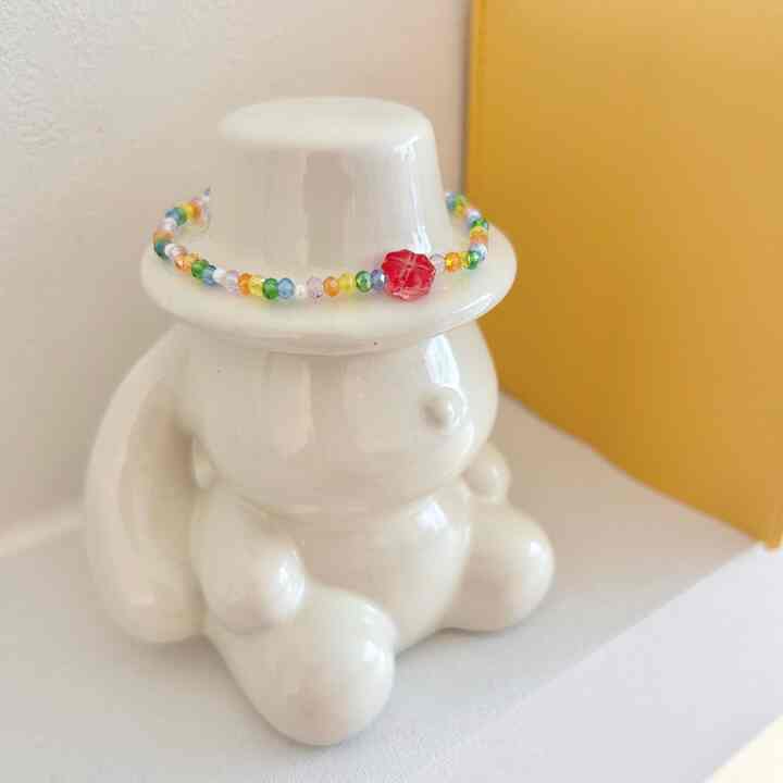 休暇中に作る:) #집콕생활 #취미 #취미생활 #집콕 #취미 #맞팔 #비즈공예 #비즈팔찌 #샤론델

子供たちとブレスレットを作ってみようと頑張って注文しました。

作ってみる
お母さんはお母さんが作って、
9歳のお母さんが仕上げだけしてくれ、
4歳のお母さんが作って、
9歳はまたお母さんが仕上げてくれ、
4歳のお母さんが作る
すべて…お母さんがしたような気分？本当？

私のブレスレットを作るのに午後を通して過ごしました。
私は手も速く作る隊長なのに変ですね🫠
