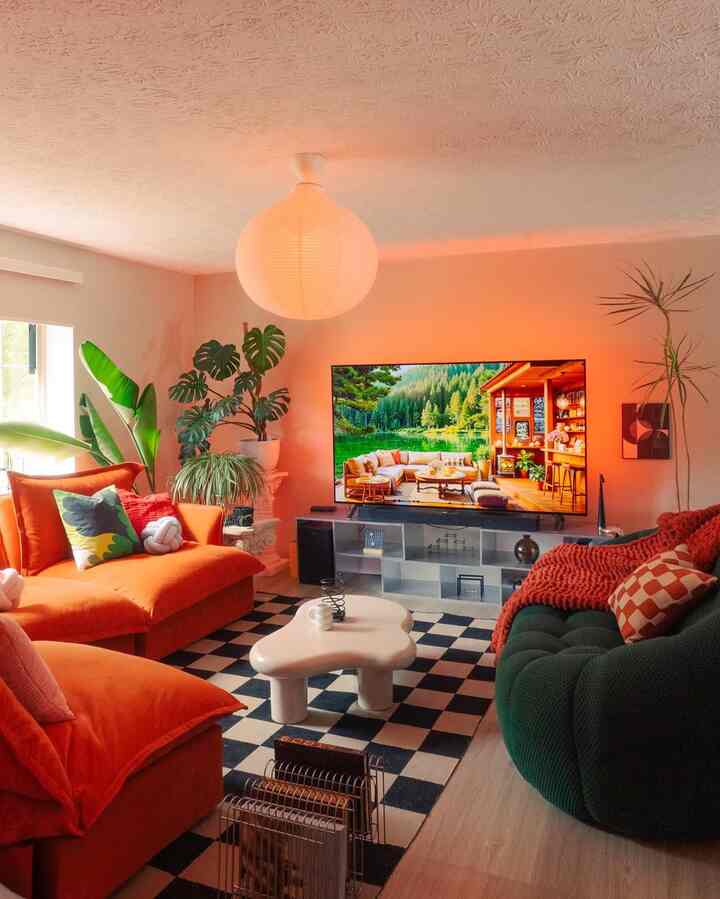 Sunlight, houseplants, and a color palette that makes you want to stay in all day.

Credit: @haikettua_atl

#PlantLoversHome #NaturalLight #BoldHomeStyle #ColorAndTexture #InteriorMood #ModernLivingSpace #DesignInspo #VibrantInteriors #HomeDetails