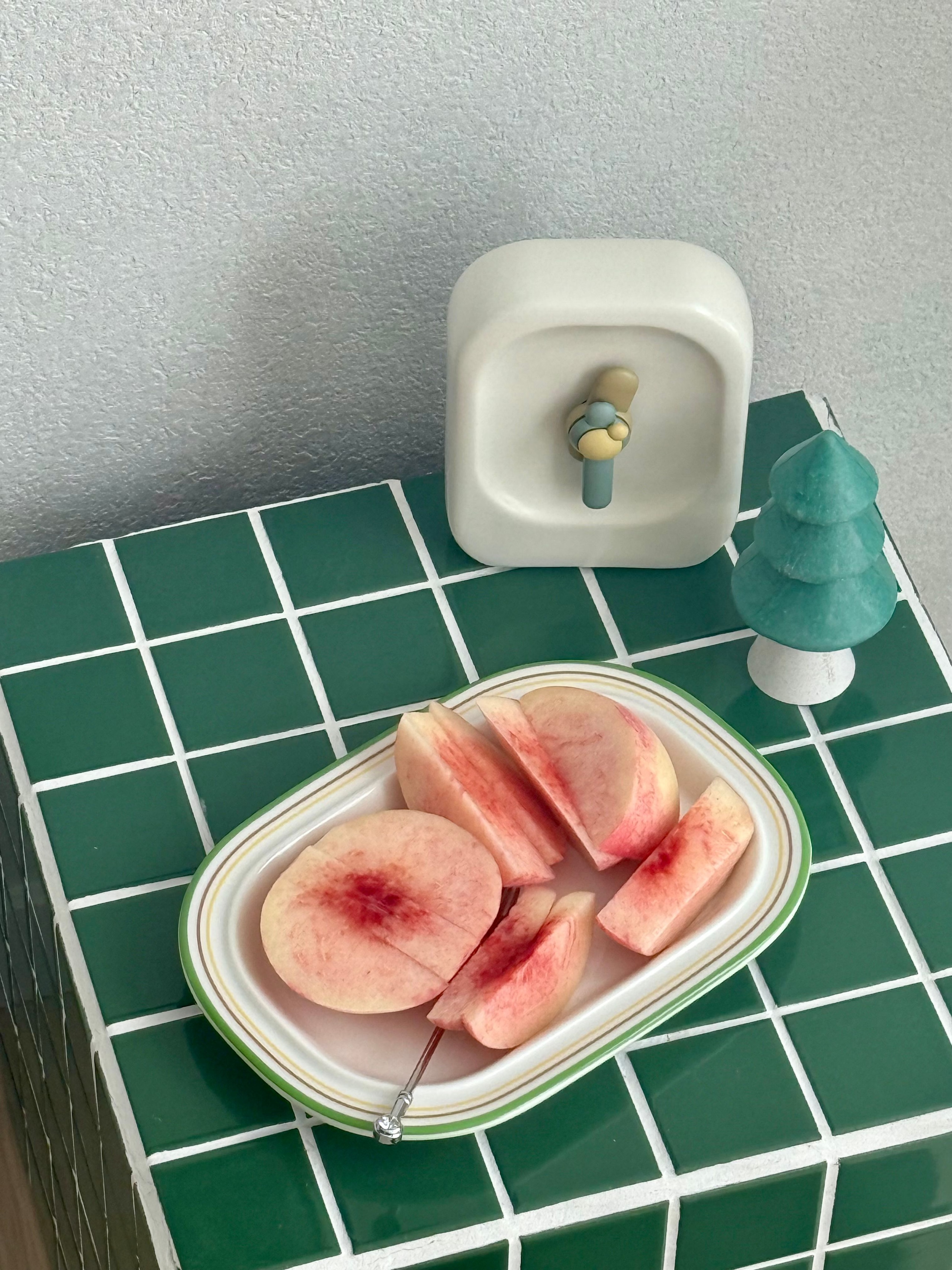 Syracuse Maple Square Plate - 8