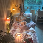 어스름한 시간, 늦여름의 내 방.
⊹ ☾ . ﾟ₊⁺ 🛏⊹🪴𓈒꙳⋆ 🛋 ࣪𖥔

#침실인테리어 #빈티지인테리어 #침구인테리어 #침구 #쿠션커버 #빈티지조명 #조명 #빈티지소품 #여름잠옷 #홈웨어 #암막커튼 #베드스커트 #모션베드 #빈티지거울 #선반 #액자 #책장 #셀프페인팅