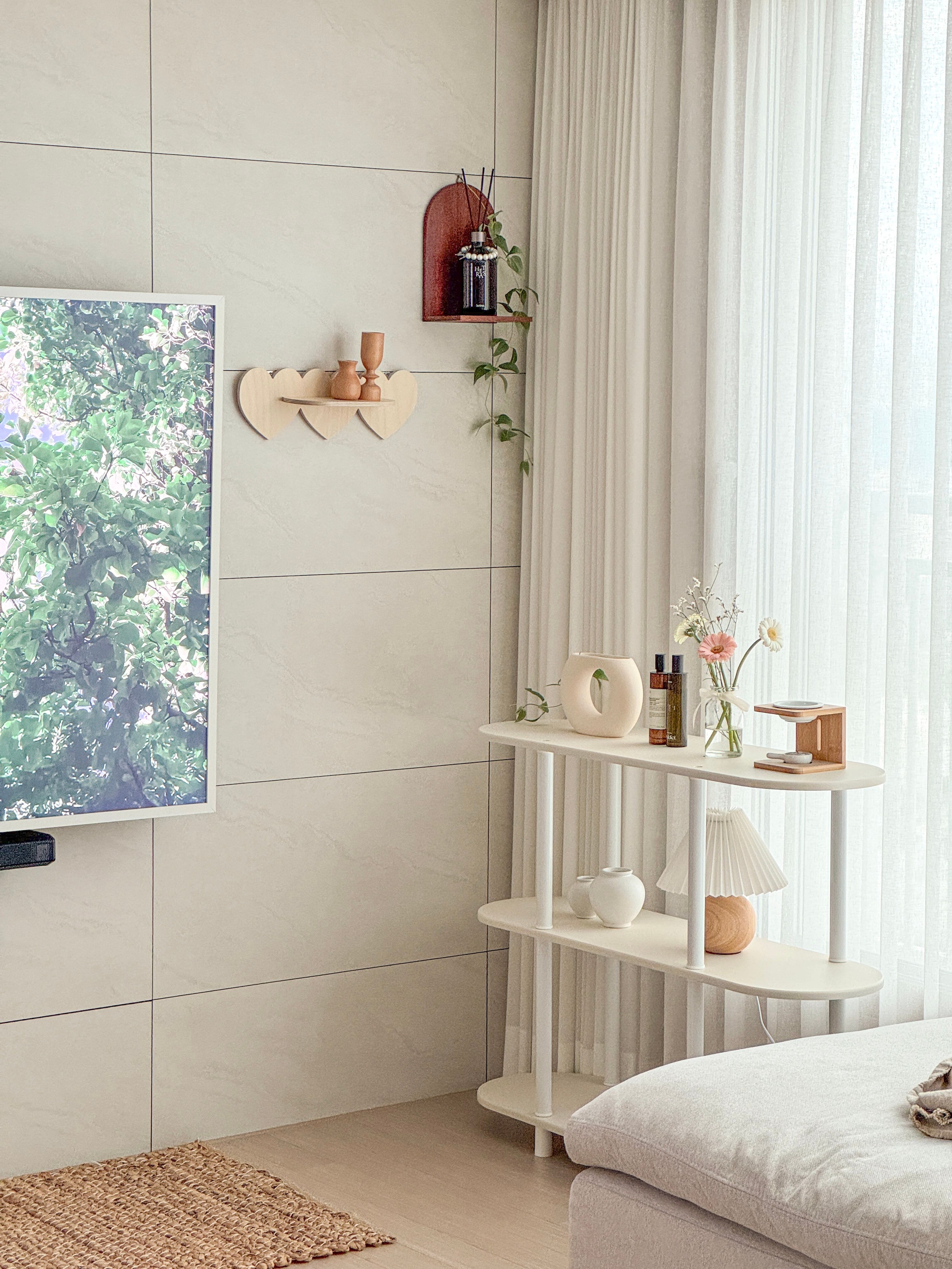 Triple Heart Wall Shelf user photo