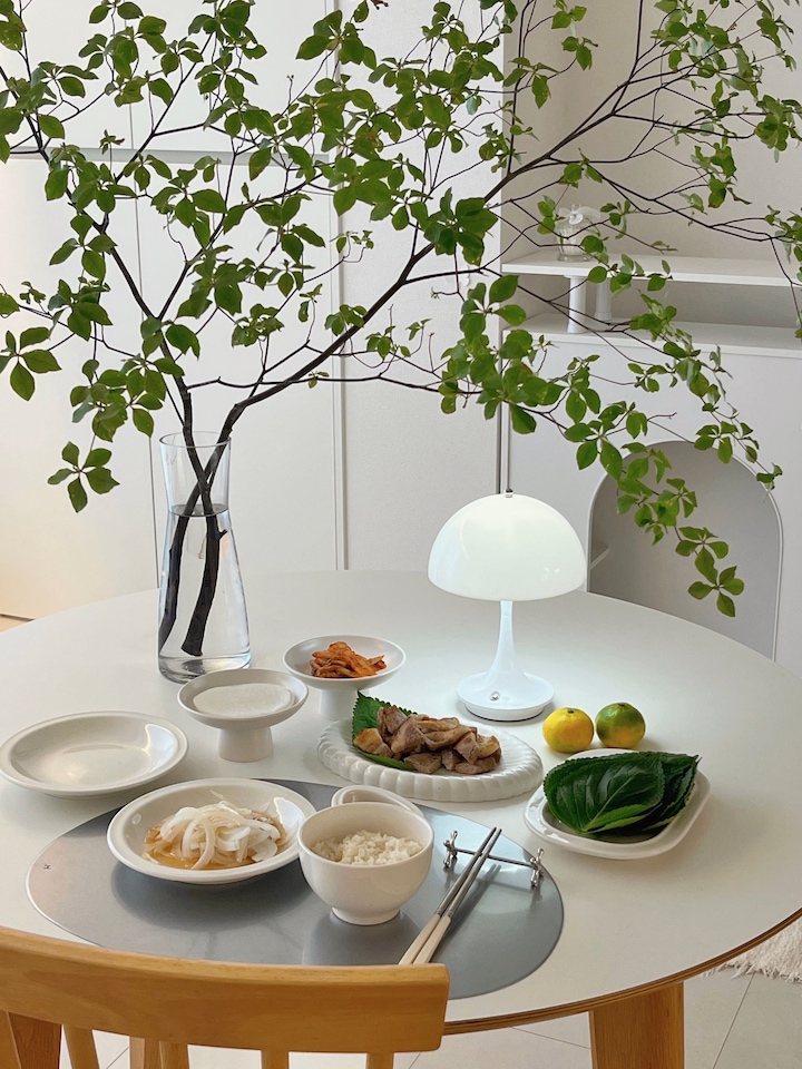 Hyeum Matte Pedestal Dessert Plate user photo