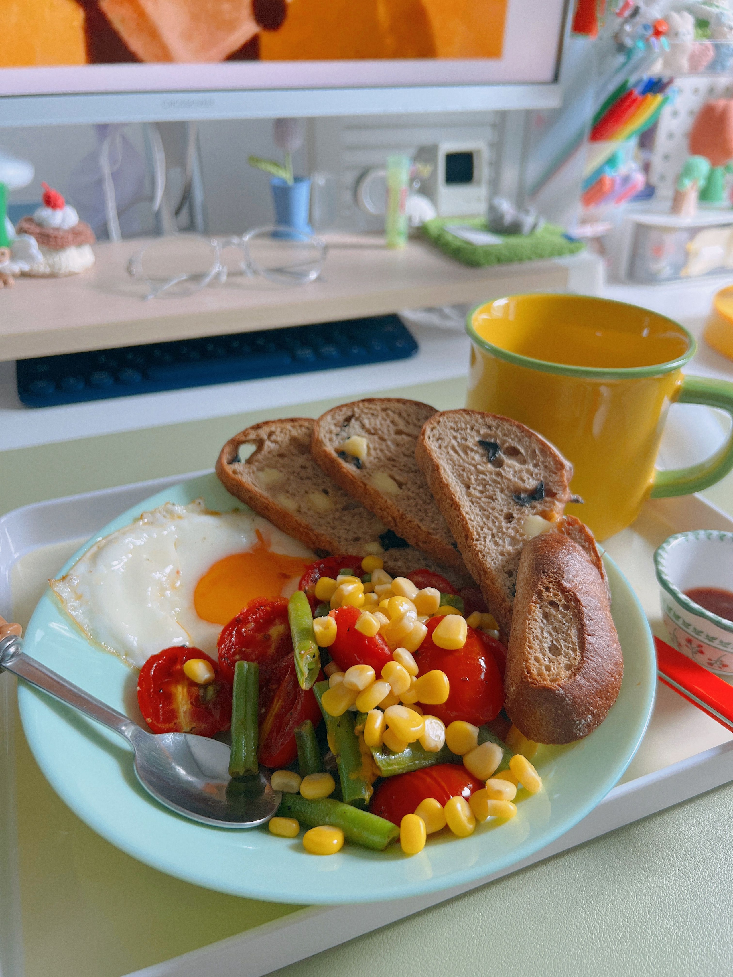 Color Pop Ceramic Mug user photo