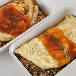 #집에서제일바빠 #콘수프기록 
오늘은 이른 아침부터 스케줄이 있어서
아이들 도시락 만드느라 바빠요🍑
#밀프랩 #오므라이스 #도시락
#도시락메뉴 #도시락통추천 #도시락가방