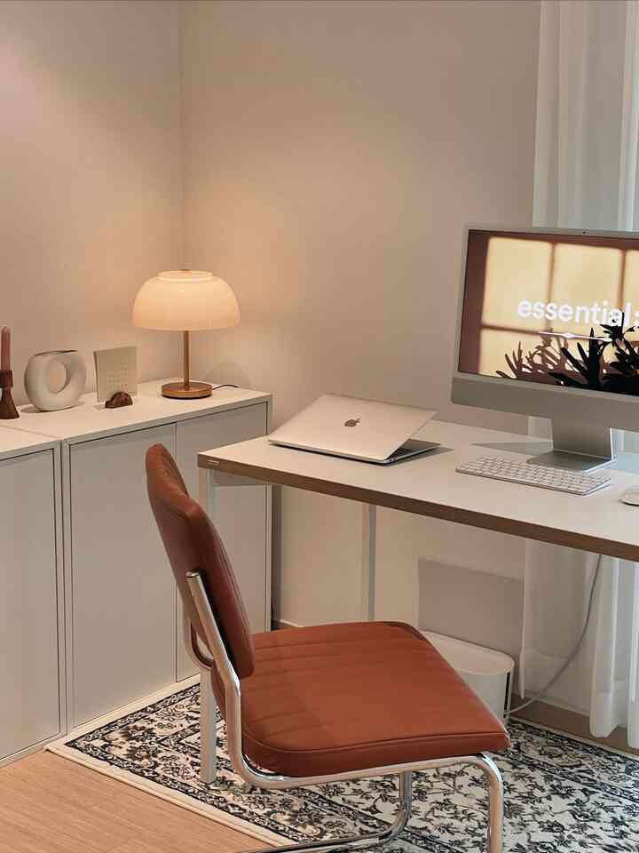 R テーブルライト Gold Edition［2色］を使ったコーディネート 2