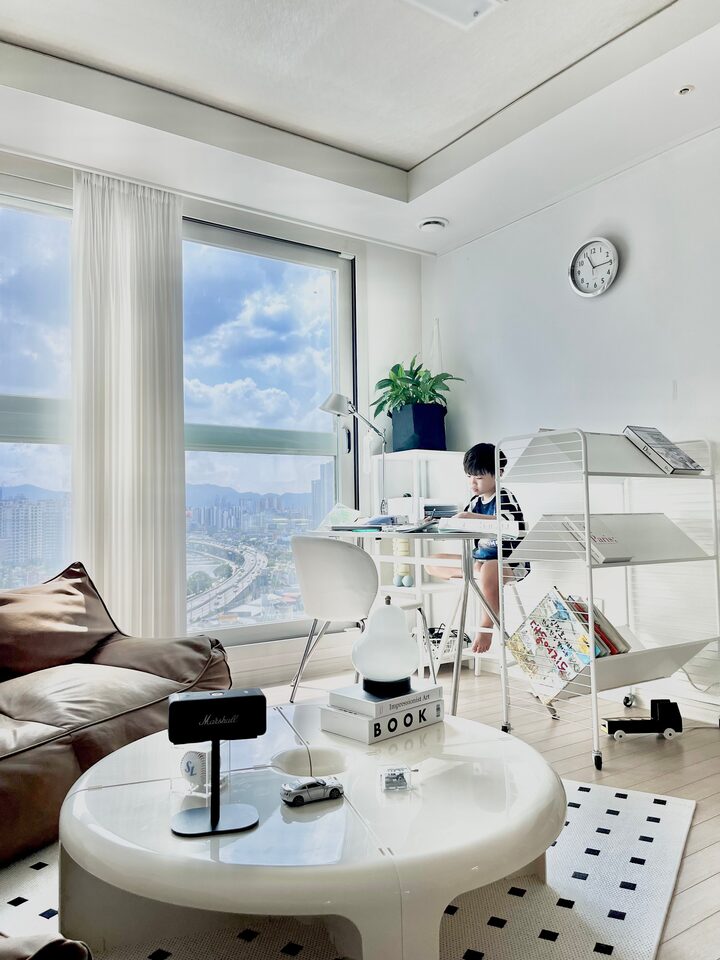 short form carousel card thumbnail