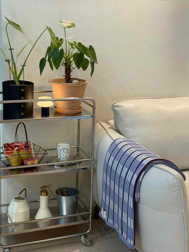 #집에서제일바빠 #콘수프기록

My carefully nurtured Monstera

finally sprouted new leaves! 🌱

I was so touched by its appearance that I immediately snapped a picture! 📸
I'm so excited to think it'll get even prettier! 🥹💚

#Today'sHome #식물인테리어 #식물일기 #식집사 #플랜테리어 #식물 #거실인테리어 #거실꾸미기 #리튼 #리튼블랭킷 #블랭킷 #맞팔 #홈스타일링 #몬스테라 #플랫츠 #집꾸미기