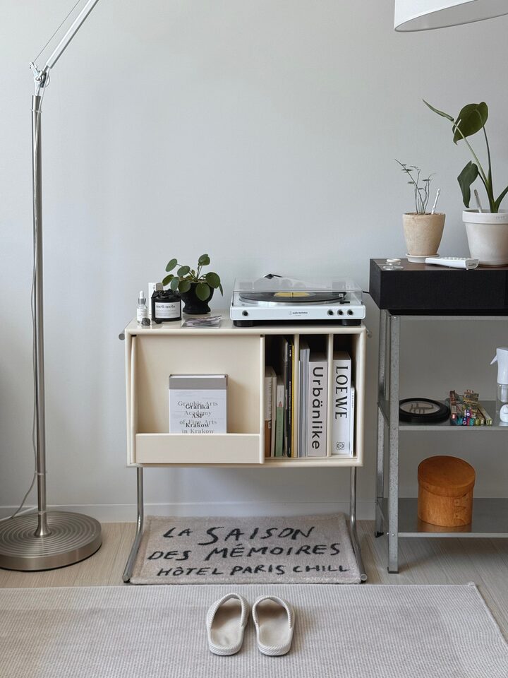 short form carousel card thumbnail