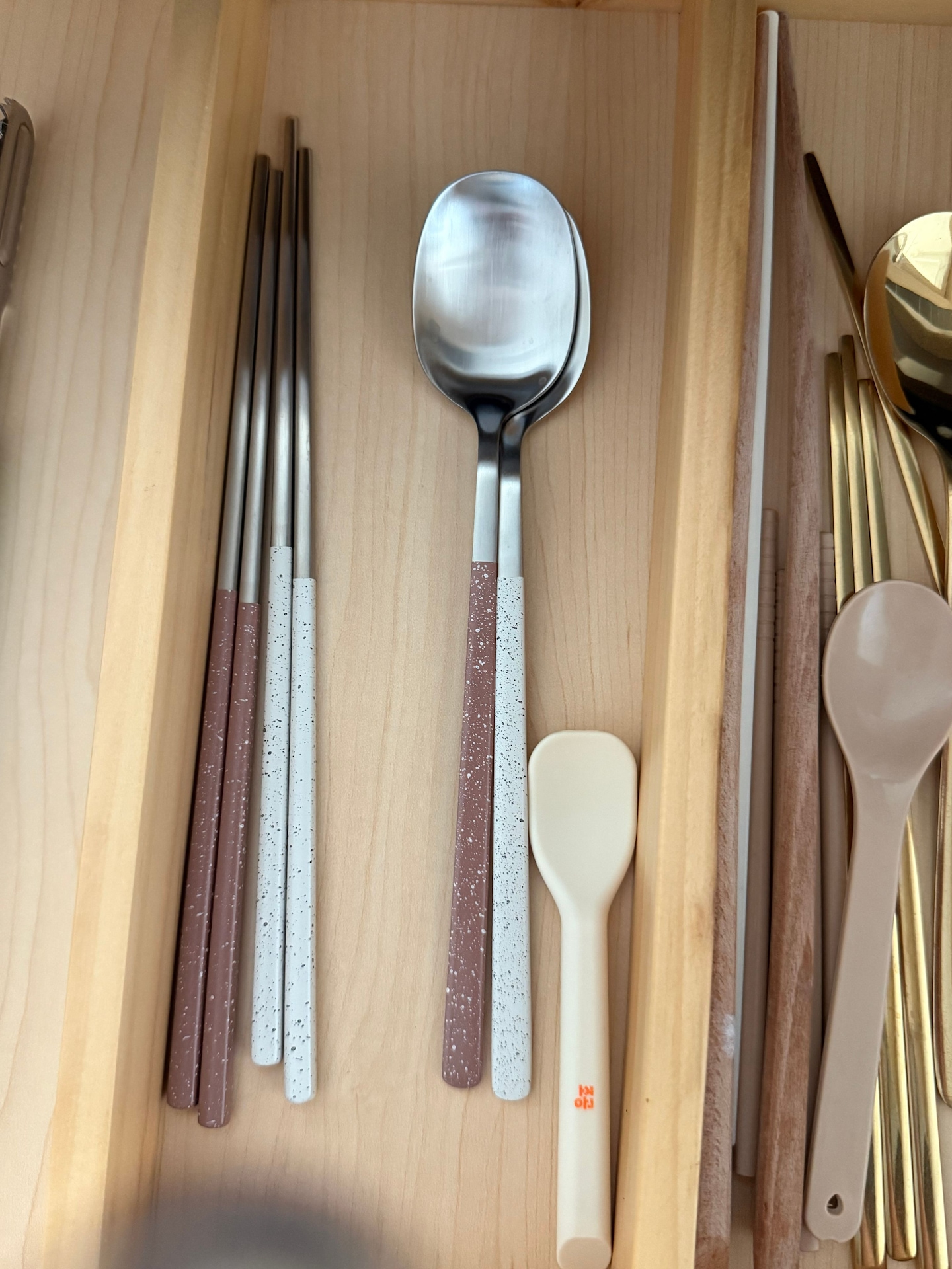 Dotty 4-Person Spoon & Chopstick Set user photo