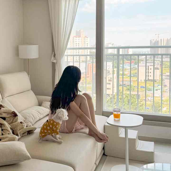 長すぎるフィードです🙂
最近私は結婚準備で精神のない日々を過ごしています。
突然時間が早すぎると思います。
それから私の結婚式が近づくだろう..!!!.....!!! ⁽ ¨̮⁾⁽¨̮ ⁾


＃新婚夫婦＃新婚旅行＃家の装飾＃インテリア＃子犬と一緒に住んでいる家＃子犬服＃サイドテーブル＃ソファテーブル＃ムービングソファ＃ベッドソファー＃リクライナー 
