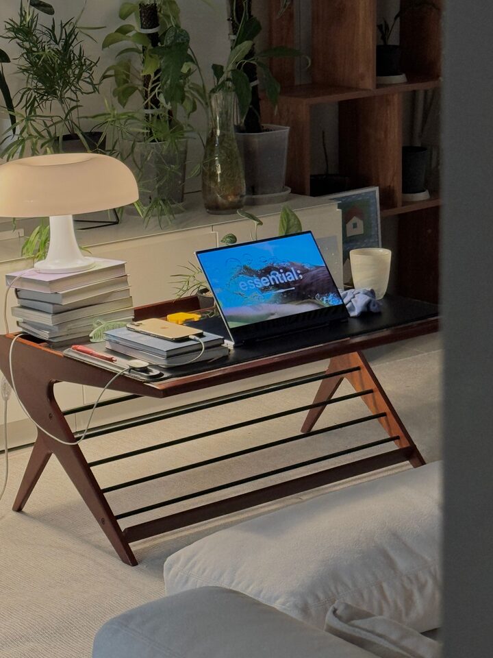 short form carousel card thumbnail