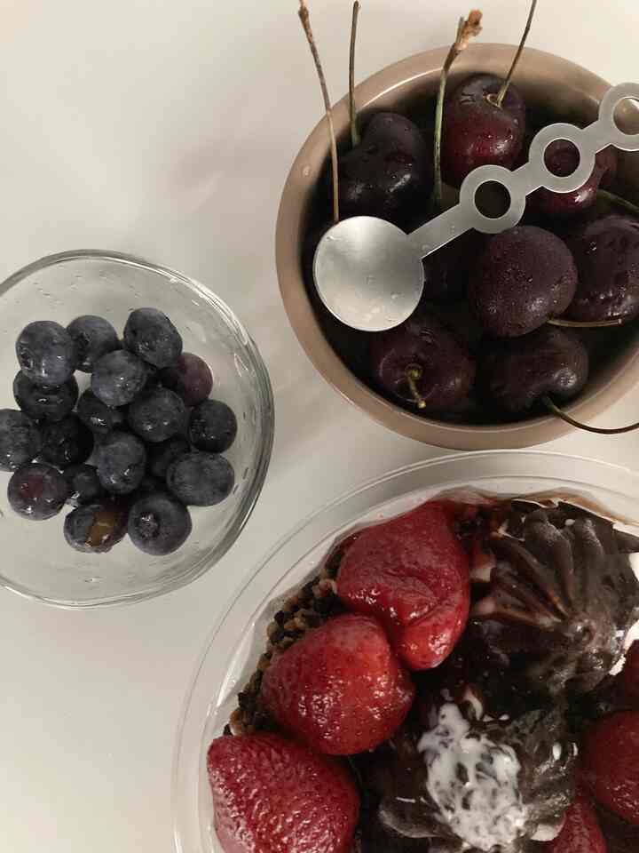 ❤️🍒🍒❤️🍒🍒❤️🍒🍒❤️🍒🍒❤️🍒

ヨーグルトアイスクリームと家にいた 
ブルーベリーとチェリーを追加！
好きなボウルに入れて、もっと 
美味しく見えます。

これはいちごチョコシェルはどうでしたか？ ？
とにかく、イチゴ、とてもおいしいです。

昨日はヨアジョンハニカム蜂蜜とチョコです。 
また疲れたのに今日もまた負けそうだし、、

それを知っていますか？ダイエットは元々 
明日からということです。

＃かわいいテム最高です＃コンスープ記録