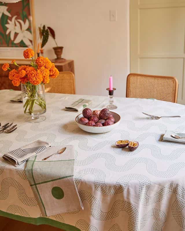 Orange blooms, cozy moods 🧡🌸 #StyledDining
credit:@blockshoptextiles