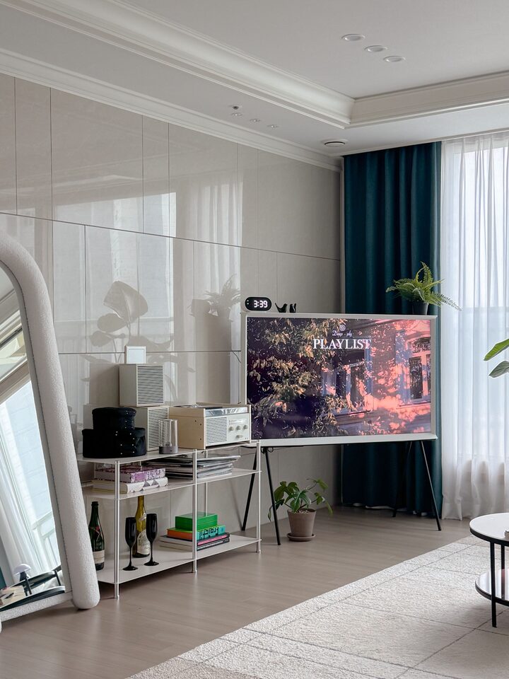 short form carousel card thumbnail