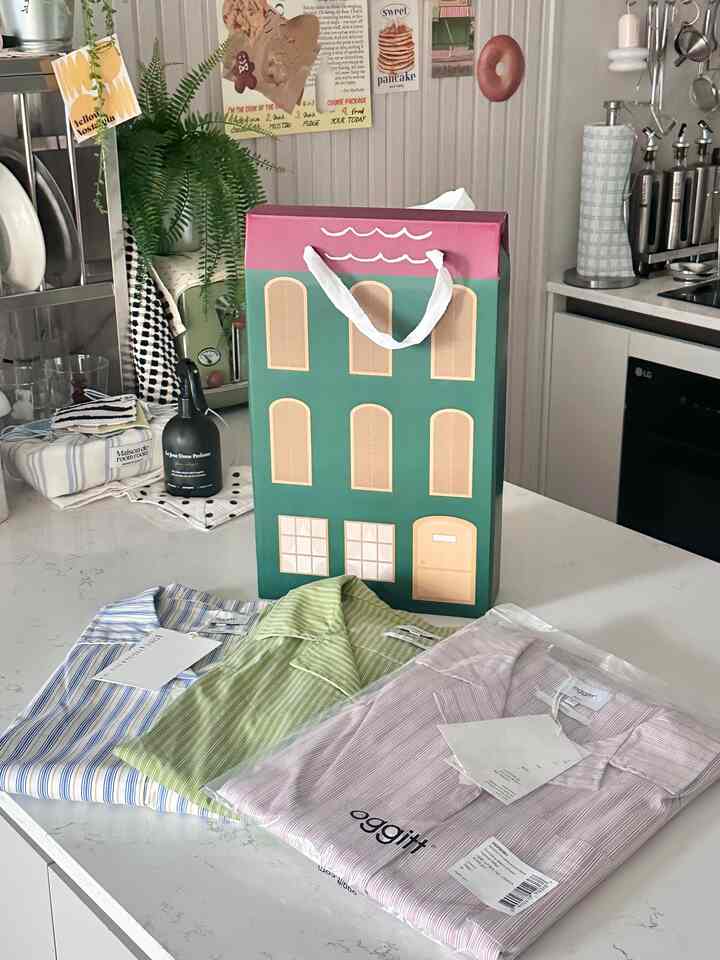 四角い正方形の距離は良いです..🌙

＃今日の家＃家の装飾＃ホームスターグラム＃自家製インテリア＃インテリア＃ホームカフェ＃今日の家＃リビングルーム＃キッチンツール＃調理ツール＃パジャマ＃パジャマ＃パジャマおすすめ＃オギト＃ベビーパジャマ＃homecafe＃homevlog＃vlog＃dailyhome＃homedecor＃roomdecor＃homes ＃メットパル 