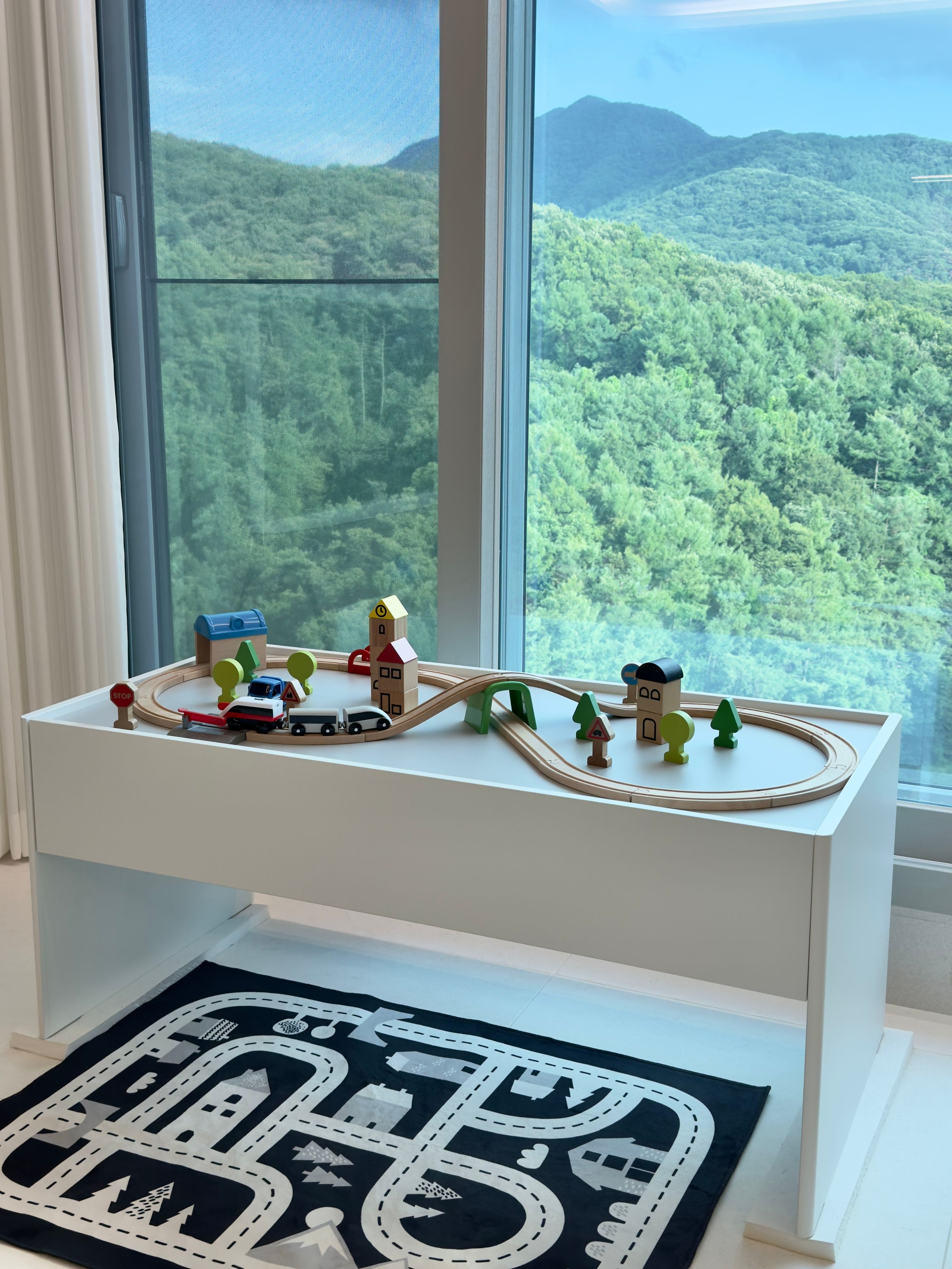 DUNDRA ドゥンドラ アクティビティーテーブル 収納付きを使った