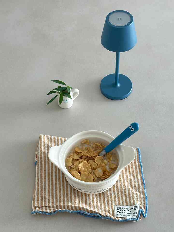 Sarapannya sederhana, sereal🍽️

Akhir-akhir ini, anehnya aku merasa mual sebelum makan, apalagi saat perut kosong🥹
Tapi untungnya, aku cepat merasa lebih baik setelah makan, lol.

Baru-baru ini aku pergi ke Modern House dan melihat beberapa peralatan makan yang lucu, jadi aku ragu dan akhirnya membelinya🍴🧺

Akhir-akhir ini aku ingin membeli banyak barang, jadi aku menabung Poin Misi untuk berbelanja cepat🛍️💓

#CornSoupRecord #맞팔 #맞팔해요 #맞팔환영 #모던하우스소품 #모던하우스추천템 #모던하우스 #모던하우스커트러리 #커트러리추천 #오홈스토랑