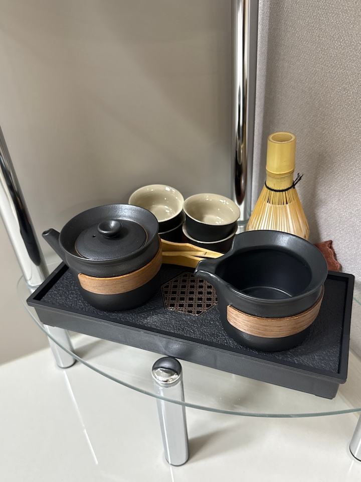 Matte Black Ceramic Teapot Set user photo