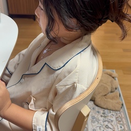 #최애브랜드인터뷰
🏷️ #잠옷 #도씨 @dossy.kr 
#조카 자는 날 🫶🏻
#목욕 깨끗하게 씻기구 
#커플잠옷 입구 
국수 먹고 코 잤어요✨
도씨 잠옷은 보들 보들 부드러워서 좋아요 ꯁෆ
디자인도 이뻐서 무려 세 부부와 같은 잠옷🤭
취향이 겹쳤답니다 .ᐟ
#오늘의집 #이케아 #최애브랜드인터뷰 
#ootd #힐링 #집스타그램 #홈스타그램 #맞팔 #팔로우 #f4f #l4l
#협찬환영 #인테리어 #전세 #신혼
#새댁 #이사 #결혼 #루틴 