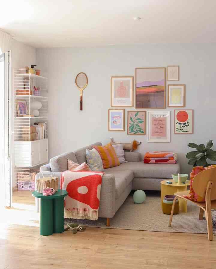 This little corner is bursting with joy, pastels, and personality 💕🧸
Every detail has a story, every color sparks a smile!
#ColorfulLiving #CuteInterior #WhimsicalVibes #HomeSweetHome #PastelDream #InteriorInspo #KawaiiHome

Credit: @liser_k