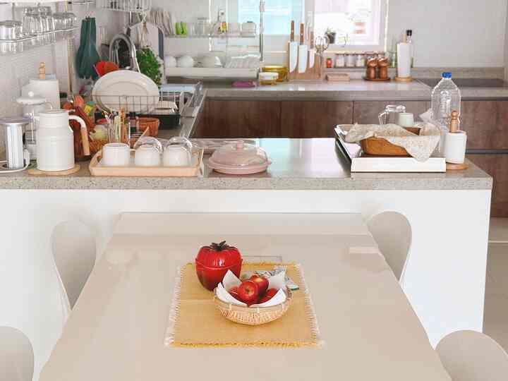 午後3時余りのキッチン。

出勤しないで休む日です。
少しはゆったりとした時間と心:) #일상기록  #맞팔해요  #가을 #주방 #다이닝룸  