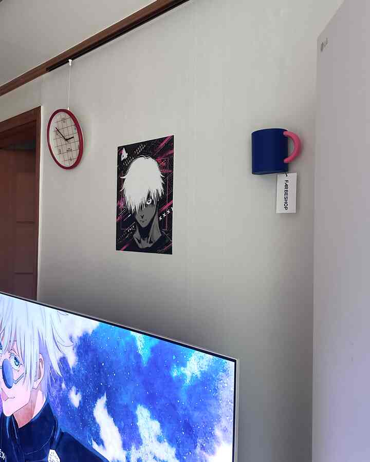 ＃メッパル＃メッパーウェルカム 

ジムボックスを裏切る徹底したカレンダーポスターを発見..!
ぴったりだと思って、これまで見たパルベ照明を冷やかに注文してテレビ側の壁を簡単に飾ってみました🩷

貼り付けてみてはいけないと思って額縁を注文したし..
時計もしっかりピンでしっかり固定する必要があります。
まだ面倒なのでできません😂

みんな長い連休で安らかにお過ごしください🩵🫶

＃リビングルームの装飾 