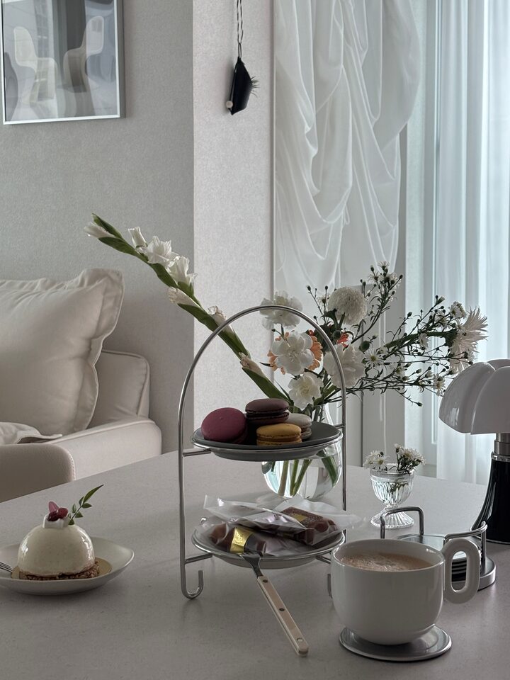 short form carousel card thumbnail