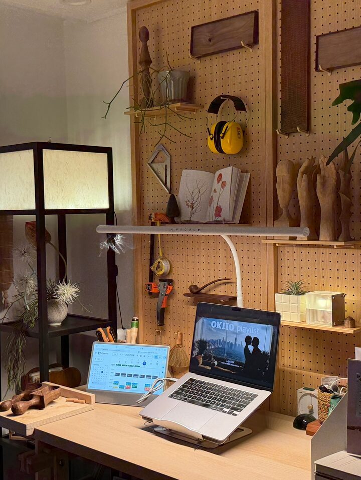 short form carousel card thumbnail