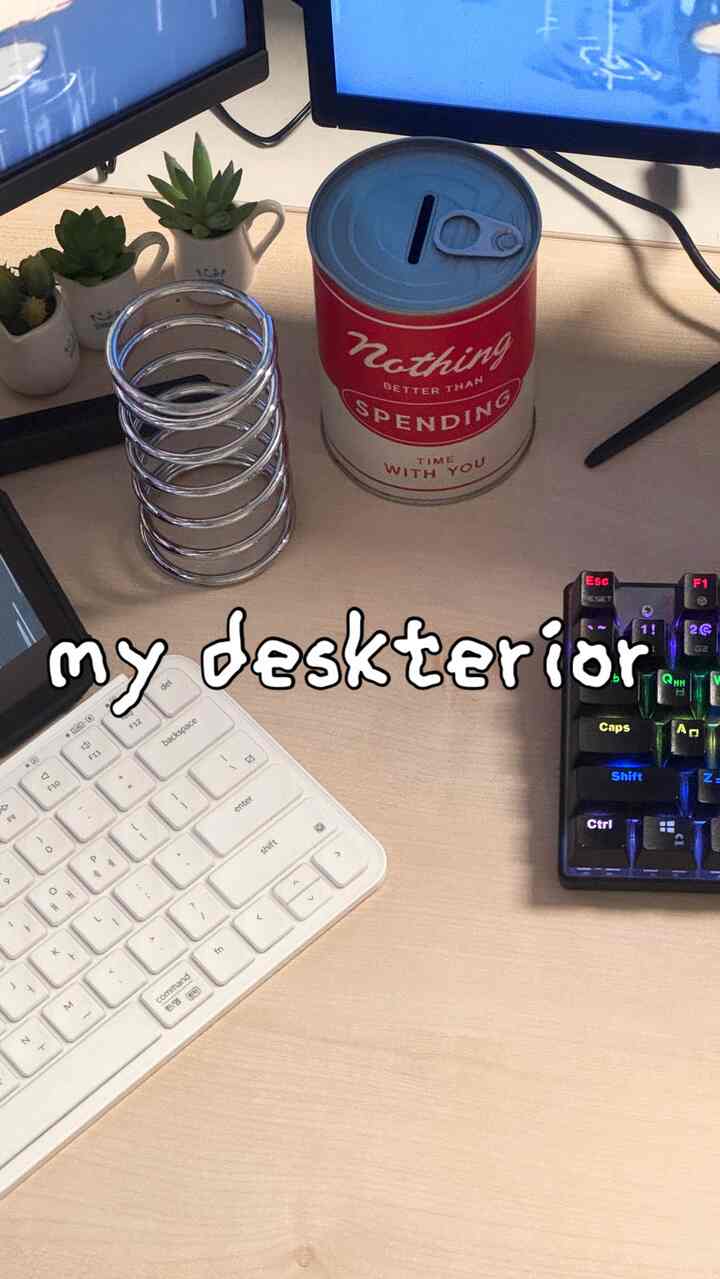 #콘수프필름 #deskterior  #잘샀템 #추천템 #감성템 #수납템 #인생템 #육아일상 #감성육아 #망고졔욱 #데스크테리어 #데스크테리어소품  #데스커 #데스커책상 #키크론 #키크론키보드 #블루투스키보드 #아이패드키보드 #키보드추천 #tudes #쇠테리어 
