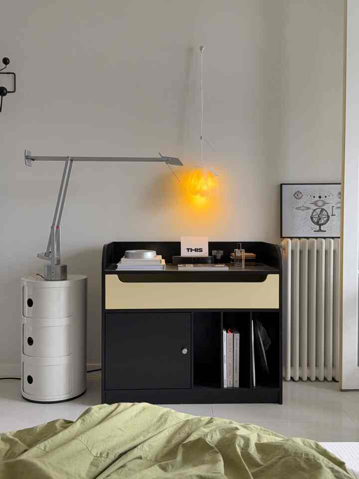 ツートーン ブック キャビネットを使ったコーディネート 1