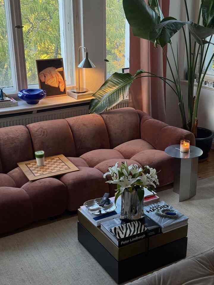 Afternoon matcha and golden sunlight.
It’s the little moments that make a house feel like home. 🌿

Credit:@casa.anaclara

#SlowLiving #HomeMood #InteriorDetails #HomeGoals #CozyAesthetic #ModernMinimalism #MatchaMoment #SoftInteriors #HomeInspiration #DesignMood