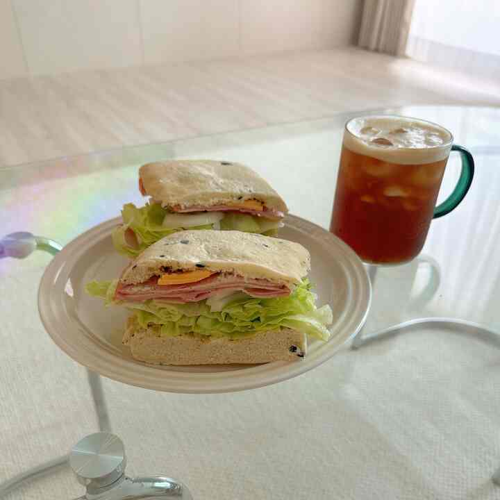  #집스타그램  #홈브런치 #브런치타임 #감성브런치 #오늘의식탁 #홈카페그램 #주말감성 #아침기록