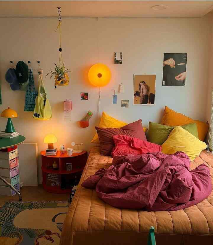 Filling my space with autumn colors 🧡💛warm lights, cozy textures, and a hint of comfort.

Credit:@my_bohointerior_

#CozyVibes #FallMood #AutumnDecor #WarmColors #HomeInspo #InteriorDesign