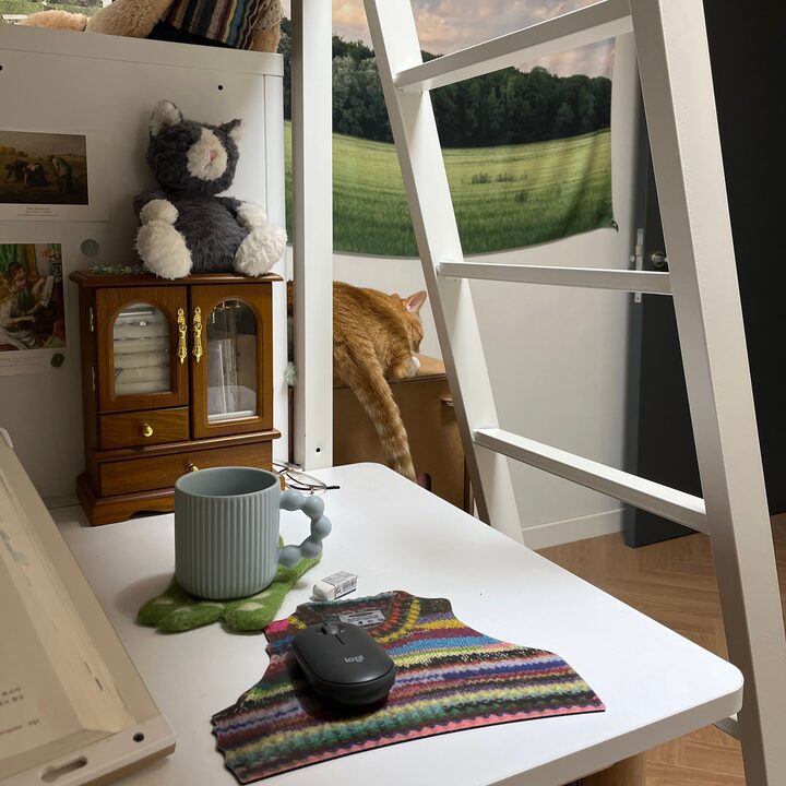 short form carousel card thumbnail