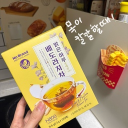 #콘수프기록집 #살림살이
갑자기 추워진 날씨 🍂 목이 칼칼할때 👍
요즘 일교차가 너무 커서 
자고 일어나면 목이 따갑더라구요 
이럴때 따뜻하게 배도라지차 한잔 해주면
목감기 예방도 되고 좋을거 같아요 :)
<노브랜드>
배도라지차 구수한 맛이 나면서
몸을 따뜻하게 해줘서 좋아요~
구성은 티백형태로 되어 있답니다
따뜻한 차와 함께 모두 감기 조심하세요 ‼️☺️
#맞팔 #노브랜드 #목감기 #감기조심 #맑은하루 #배도라지차 #차한잔 #티타임 