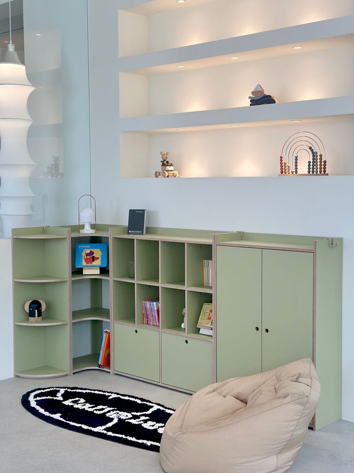 short form carousel card thumbnail